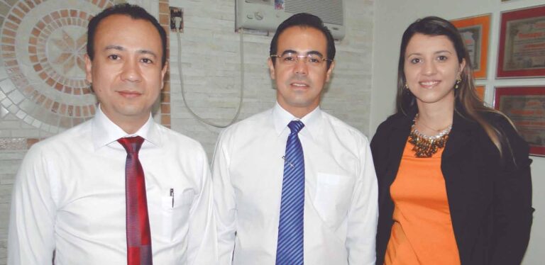 Dra. Cristiane Calheiros